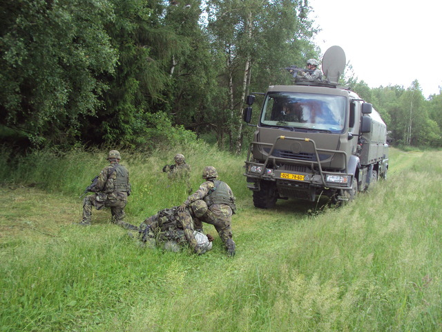 Američtí kadeti se zapojili do výcviku českých vojáků, kteří budou střežit základnu v Afghánistánu