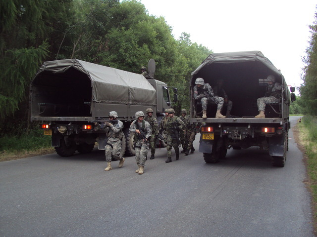 Američtí kadeti se zapojili do výcviku českých vojáků, kteří budou střežit základnu v Afghánistánu